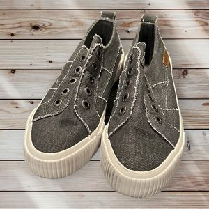 BLOWFISH Men’s Classic Laceless Sneakers in Ash